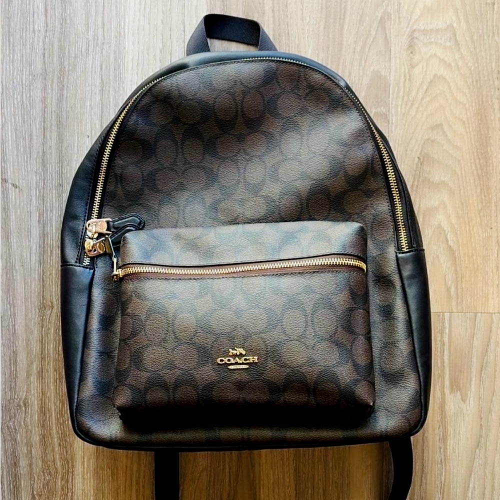 Coach Canvas Backpack With Signature C Logo Brown/Black